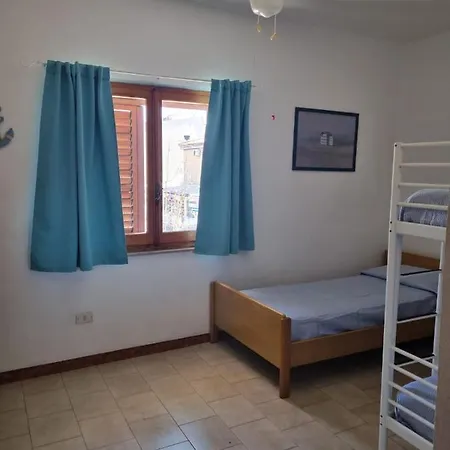 Villa Al centro del paese Santa Teresa di Gallura Esterno foto